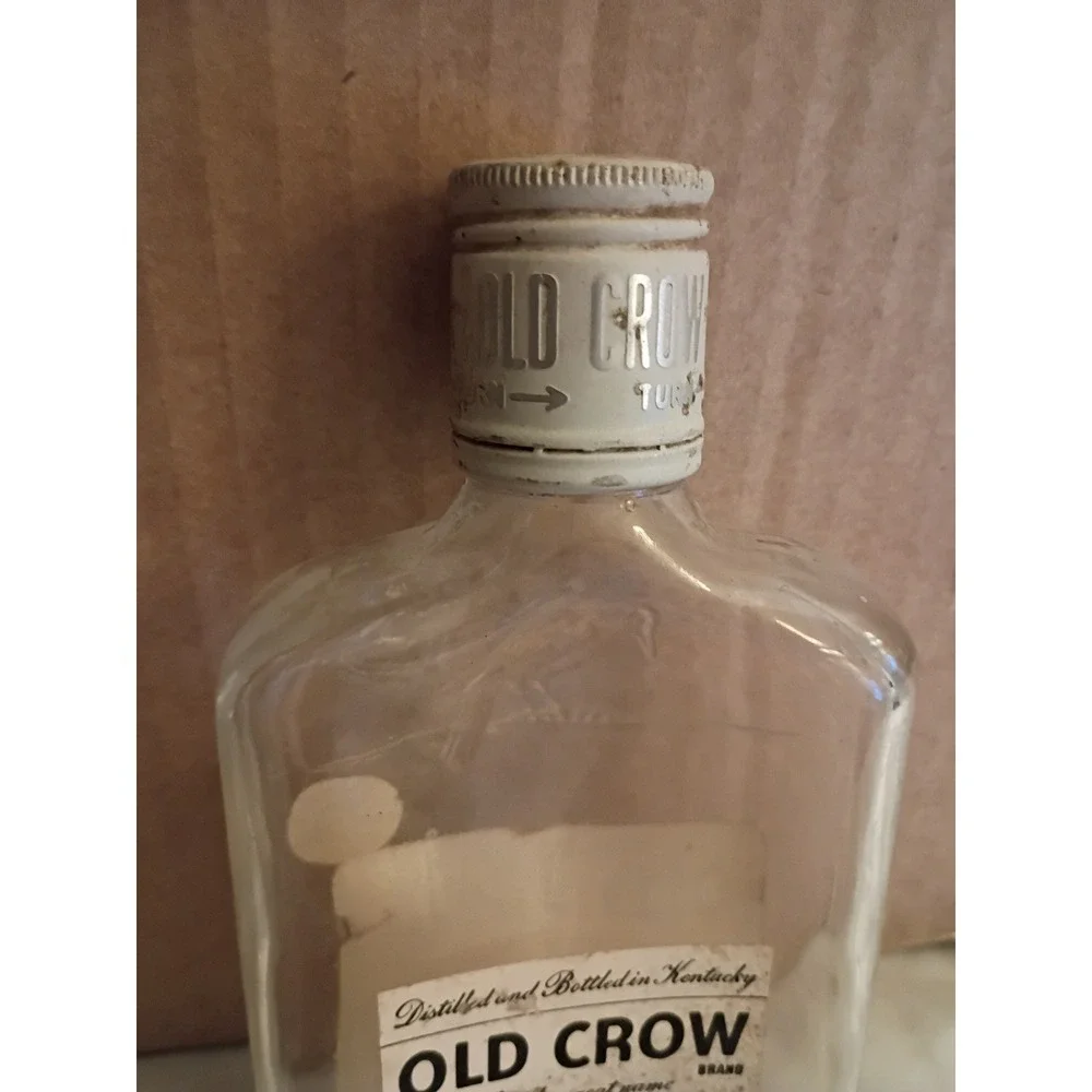 Vintage Old Crow Kentucky Bourbon Whiskey Half Pint Glass Bottle 6.5in 1965